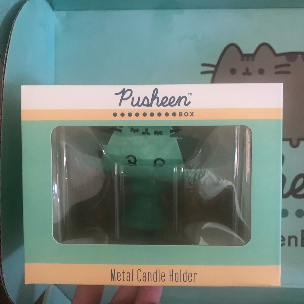 Pusheen metal candle holder